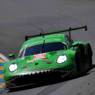foto de uma porsche gt3 rs na corrida de le mans